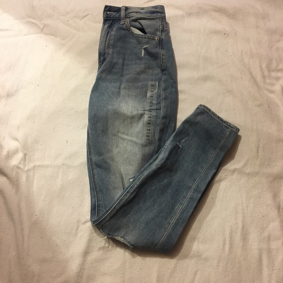 American Eagle Mom Jeans - Picture 2 of 6